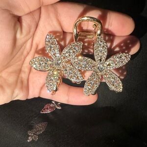 New! Gold and Silver Floral hair clip